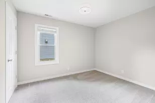 17914 W Twin Lakes Blvd, Grayslake, IL 60030 - Photo 6