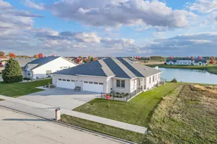 485 Eagles Landing Dr, Manteno, IL 60950 - Photo 2