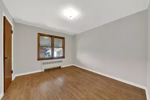 5730 S Tripp Ave, Chicago, IL 60629 - Photo 8
