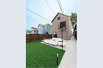 3408 S Carpenter Street, Chicago, IL 60608 - Photo 2