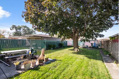 8834 S Oglesby Avenue, Chicago, IL 60617 - Photo 20