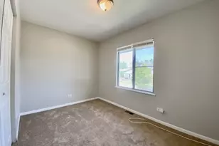 17922 Normandy Ln, Hazel Crest, IL 60429 - Photo 18