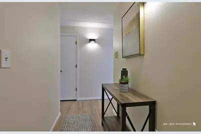 4106 N Narragansett Avenue #301, Chicago, IL 60634 - Photo 2