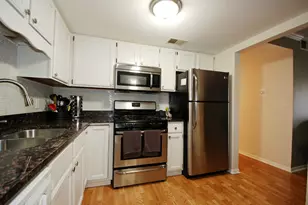 104 N Pine Ave, Arlington Heights, IL 60004 - Photo 2
