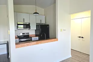 1313 Cunat Ct, Lake in the Hills, IL 60156 - Photo 18