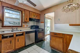 16815 Wausau Ave, South Holland, IL 60473 - Photo 18