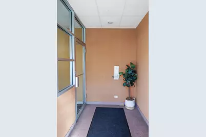 6560 W Higgins Avenue #101, Chicago, IL 60656 - Photo 12