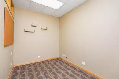 6560 W Higgins Avenue #101, Chicago, IL 60656 - Photo 6
