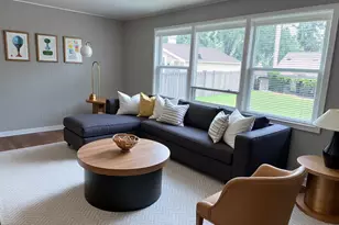 746 E 157th St, South Holland, IL 60473 - Photo 2