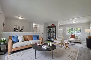 349 E Maple Dr, Glenwood, IL 60425 - Photo 4