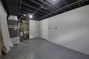 349 E Maple Dr, Glenwood, IL 60425 - Photo 24