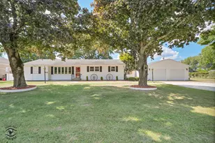 2434 N 7000W Rd, Bonfield, IL 60913 - Photo 1