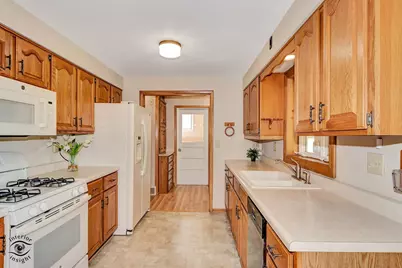 2434 N 7000W Road, Bonfield, IL 60913 - Photo 8