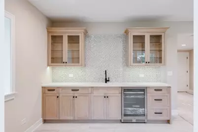 6200 Clarendon Hills Road, Willowbrook, IL 60527 - Photo 36