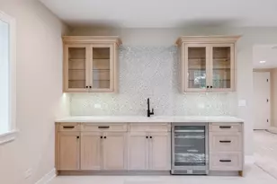 6200 Clarendon Hills Rd, Willowbrook, IL 60527 - Photo 36