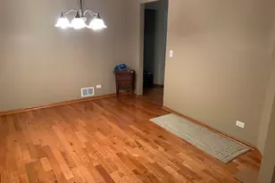 296 W Prairie Walk Ln, Round Lake, IL 60073 - Photo 4