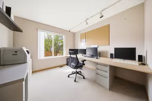 700 Brighton Dr, Pingree Grove, IL 60140 - Photo 8