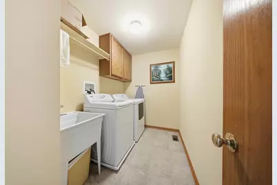 700 Brighton Drive, Pingree Grove, IL 60140 - Photo 26