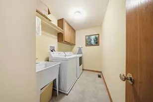 700 Brighton Dr, Pingree Grove, IL 60140 - Photo 26