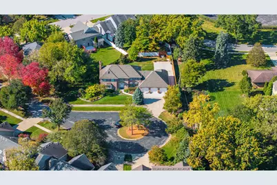 1165 Dickens Avenue, Naperville, IL 60563 - Photo 2