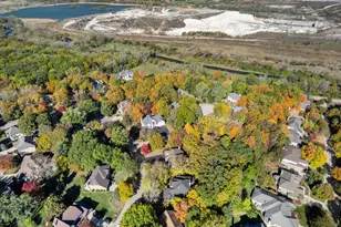 408 Delaware Cir, Bolingbrook, IL 60440 - Photo 4