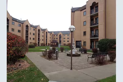 7400 W Lawrence Avenue #229, Harwood Heights, IL 60706 - Photo 2