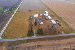 4043 N 3000 E Rd, Strawn, IL 61775 - Photo 2