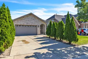 8619 Linder Ave, Burbank, IL 60459 - Photo 2