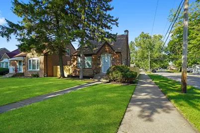 12500 S Lowe Avenue, Chicago, IL 60628 - Photo 1