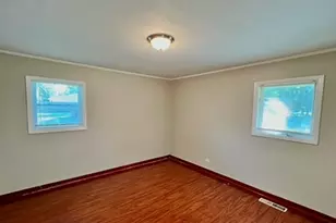 101 Shabbona Dr, Park Forest, IL 60466 - Photo 10