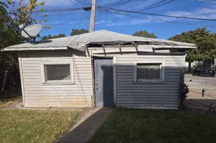 134 W 107th St, Chicago, IL 60628 - Photo 6