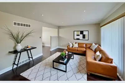 16535 S Elm Court, South Holland, IL 60473 - Photo 2