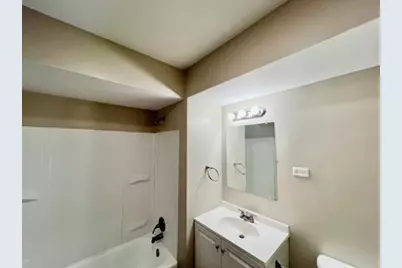 16535 S Elm Court, South Holland, IL 60473 - Photo 8