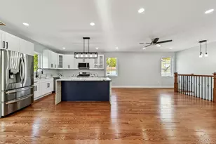 526 N Harvard Ave, Villa Park, IL 60181 - Photo 2