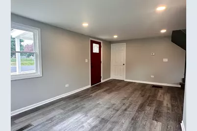 248 N State Street, Franklin Grove, IL 61031 - Photo 8