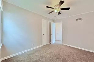 16784 Crane Ave, Hazel Crest, IL 60429 - Photo 18