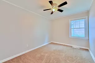 16784 Crane Ave, Hazel Crest, IL 60429 - Photo 10