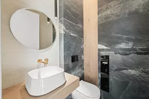 711 Becker Rd, Glenview, IL 60025 - Photo 56