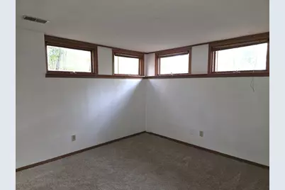 10821 Keokuk Trail, Roscoe, IL 61073 - Photo 18