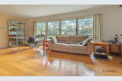 2740 Norma Court, Glenview, IL 60025 - Photo 4