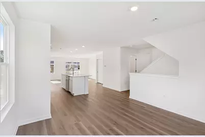 901 Briar Glen Court, Hampshire, IL 60140 - Photo 2