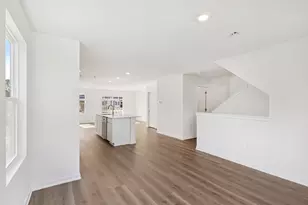 901 Briar Gln Ct, Hampshire, IL 60140 - Photo 2