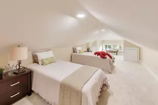 4240 N McVicker Ave, Chicago, IL 60634 - Photo 18