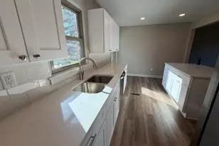 1011 Monroe Dr, Bloomington, IL 61701 - Photo 10