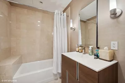 401 N Wabash Avenue #48A, Chicago, IL 60611 - Photo 18