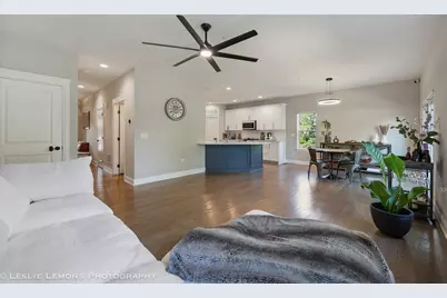 621 Bourbon Court, Naperville, IL 60565 - Photo 4