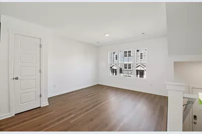 907 Briar Glen Court, Hampshire, IL 60140 - Photo 4