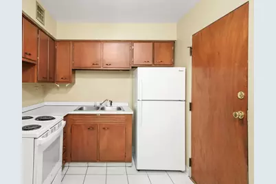 1213 N 34th Avenue #11, Melrose Park, IL 60160 - Photo 12