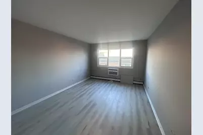 1213 N 34th Avenue #11, Melrose Park, IL 60160 - Photo 2