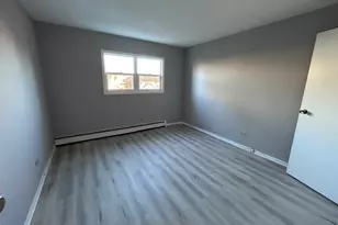 1213 N 34th Ave, Melrose Park, IL 60160 - Photo 4